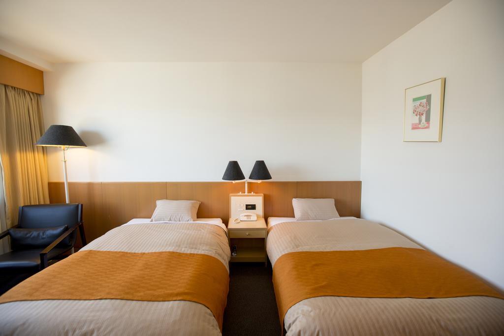 Hotel Granmirage Uozu Exterior foto