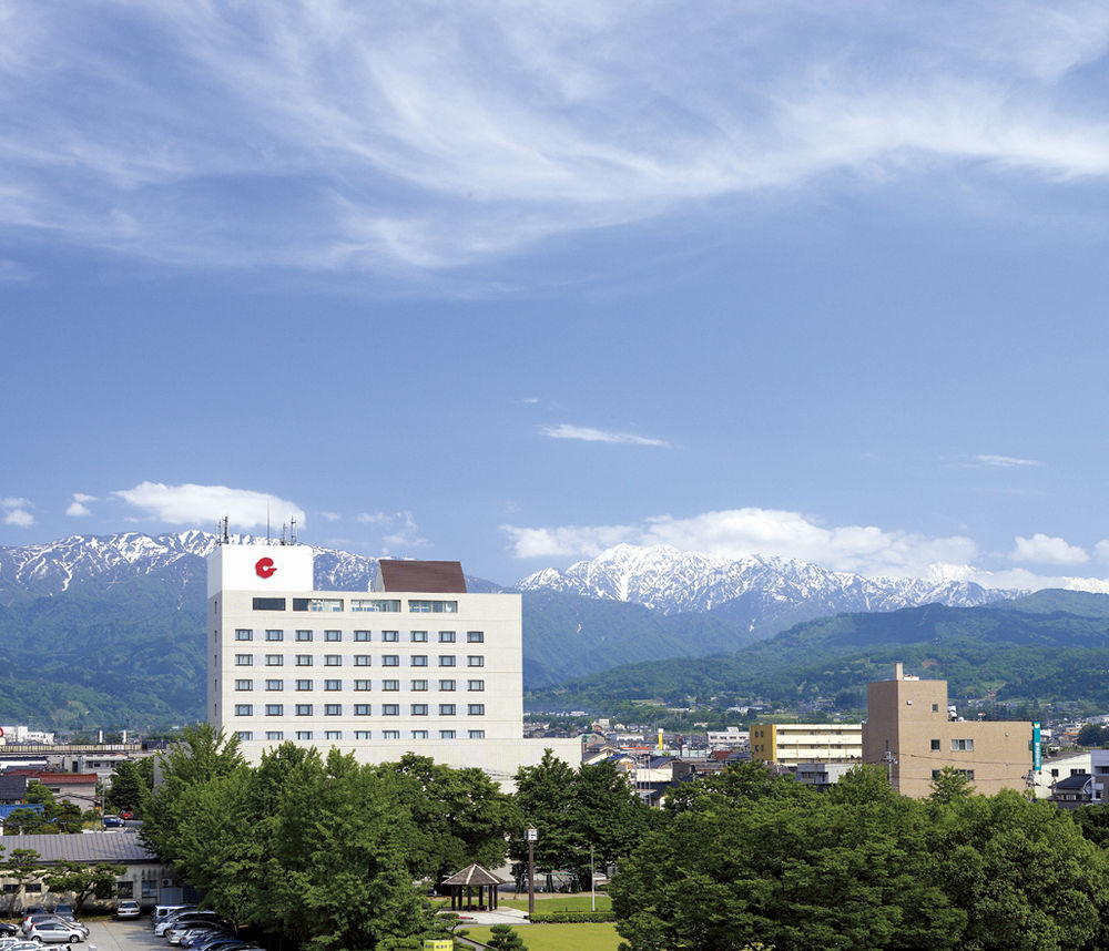Hotel Granmirage Uozu Exterior foto